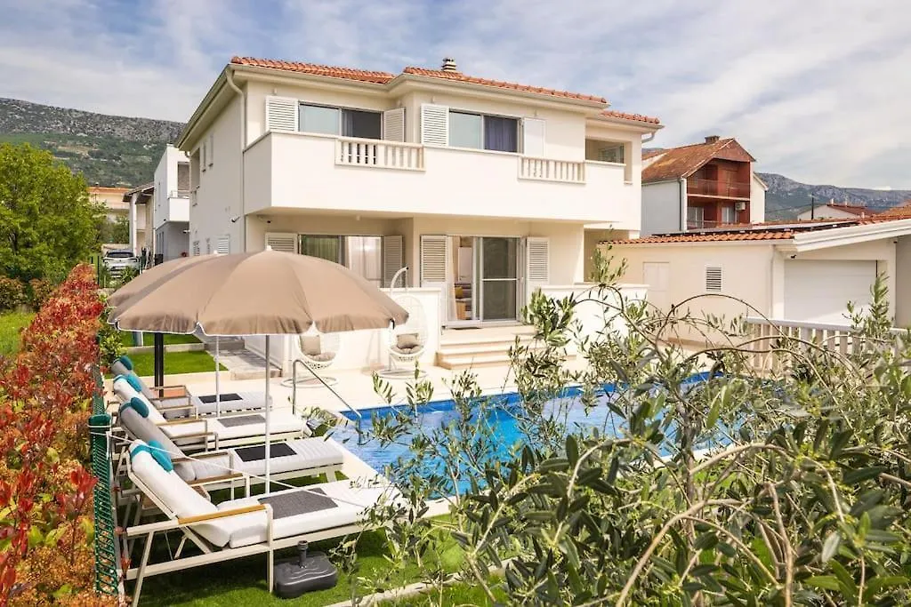 Villa Bachin Kastela