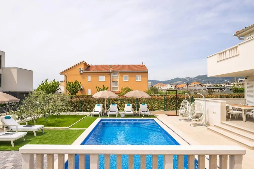 Villa Bachin Kastela 0*,  Hırvatistan